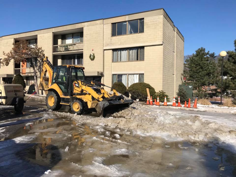 emergency-water-line-repair01.jpg